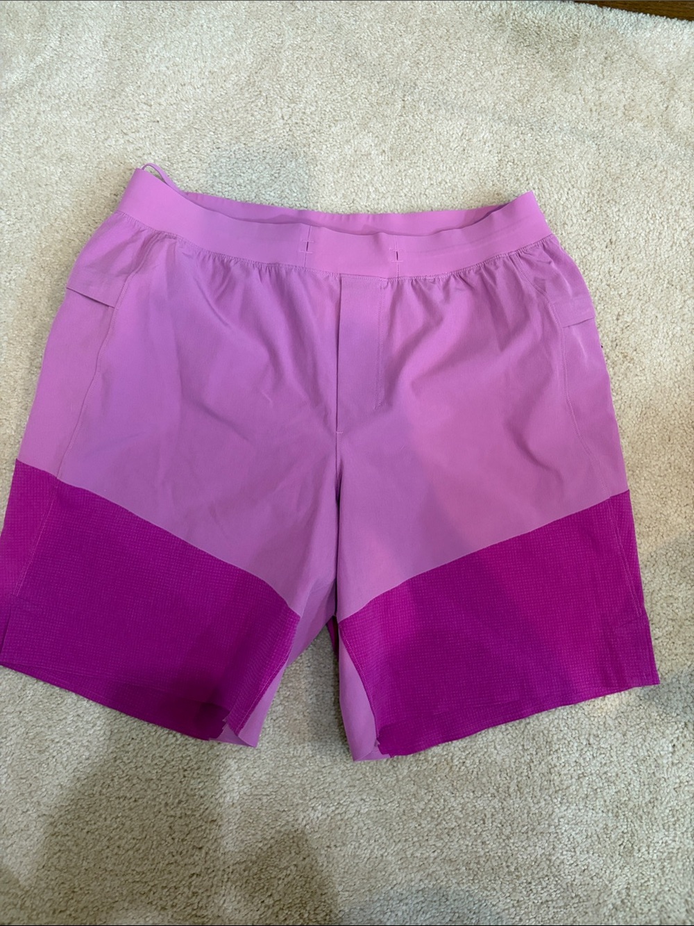 lululemon athletica Men's Two-Tone Lavender and Magenta Athletic Shorts